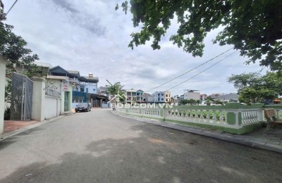 Siêu hiếm: view hồ - ô tô tránh - 67.6m2 - đất Việt Hùng Đông Anh